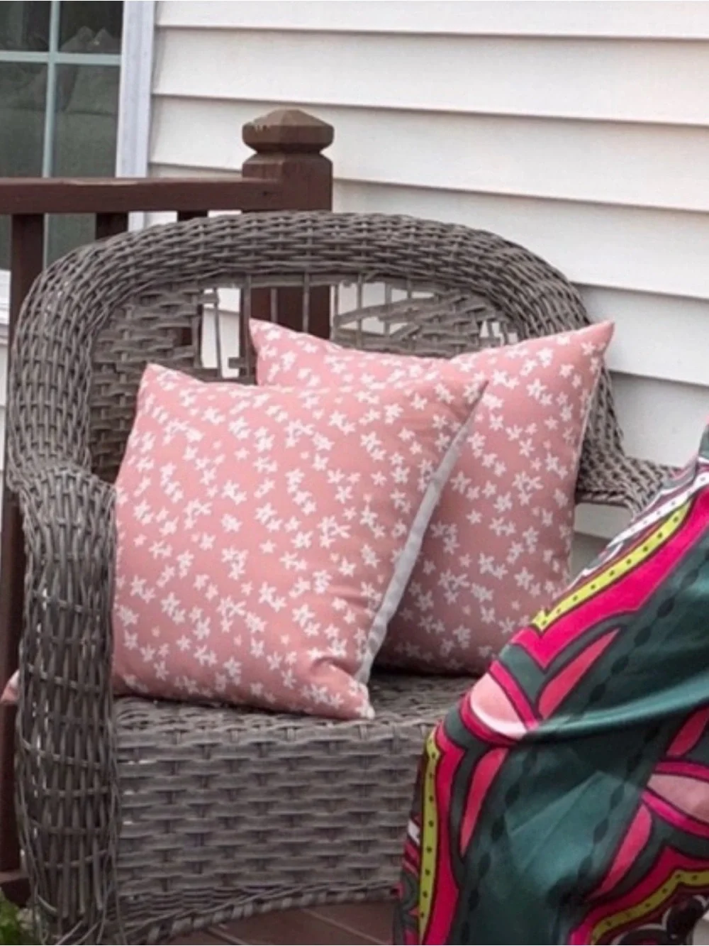 Decorative Pink Floral Throw Pillow Set OUTDOOR waterproof set